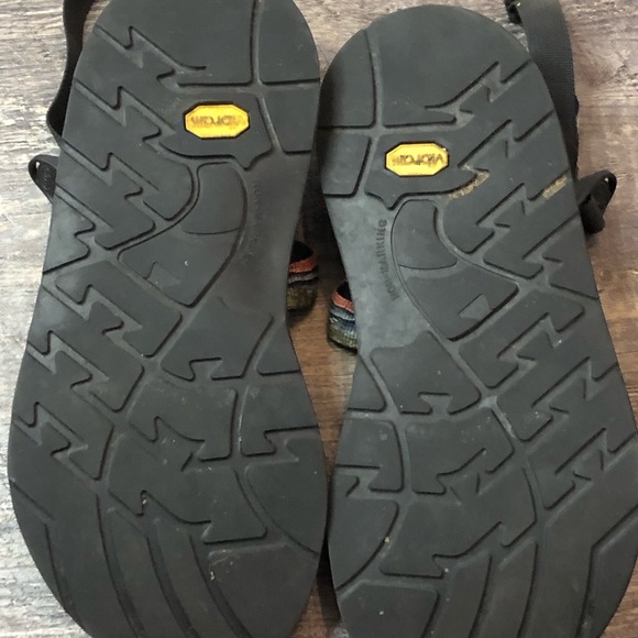 Special Edition Chacos Men’s Size 10 - Picture 8 of 9